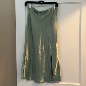 Lucy and Paris silk slit skirt